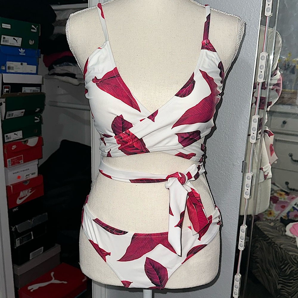 Cupshe white/pink Bikini